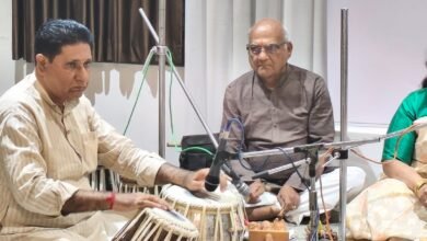 Photo of विज्ञान, कला आणि संस्कृतीचा त्रिवेणी संगम: डॉ. जगदीश देशमुख यांचा दैदीप्यमान कला प्रवास.